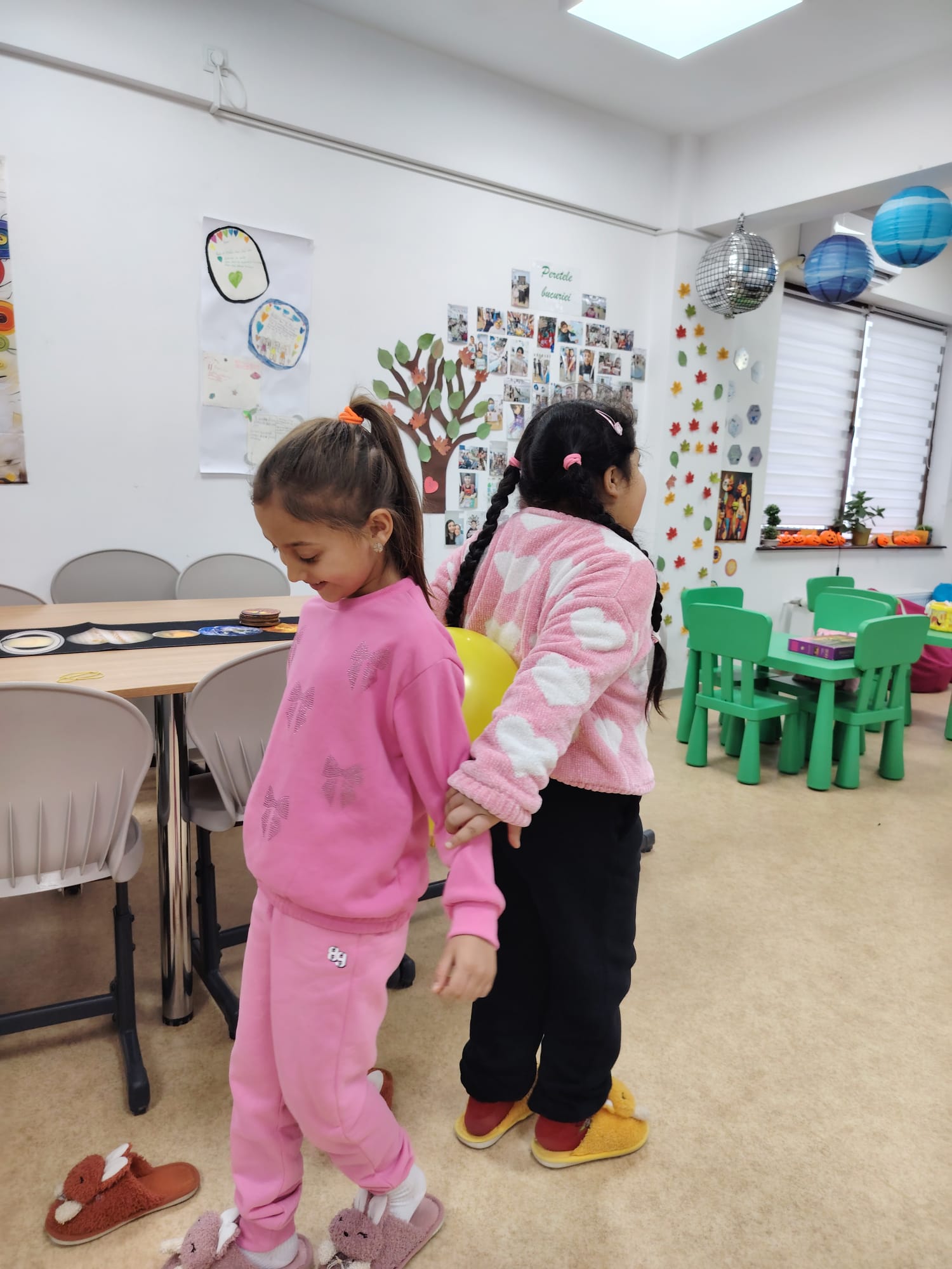 Hub Educațional „Călătoria Cunoașterii"
